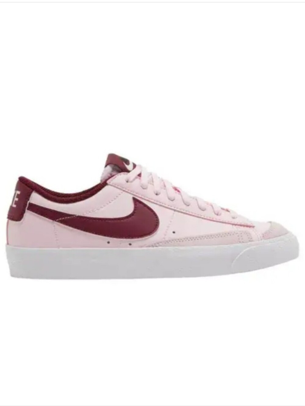 Nike Blazer Low 77 Sneakers